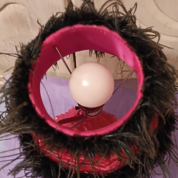 Vintage Pink Butterfly Lamp with Feathers - Picture 5 of 8